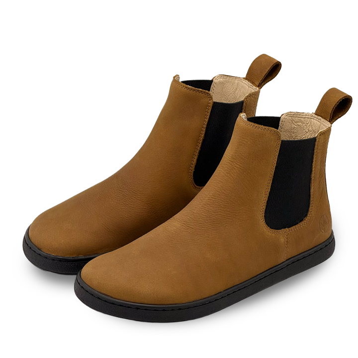 Barefoot Chelsea Brown