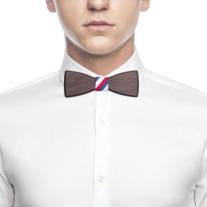 BeWooden Dřevěný motýlek Trikolora